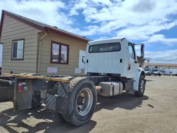 2018 FREIGHTLINER/MERCEDES M2 106