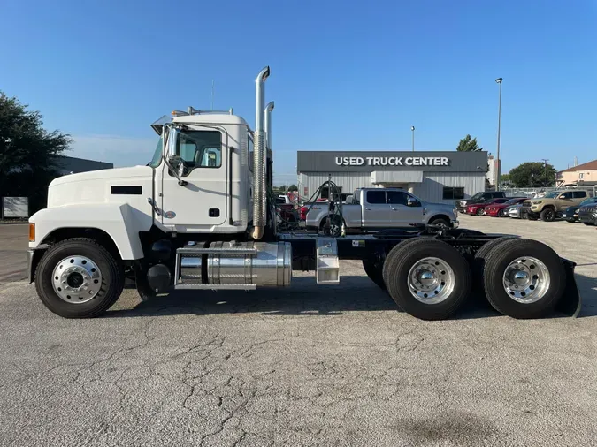 2020 MACK PI64T