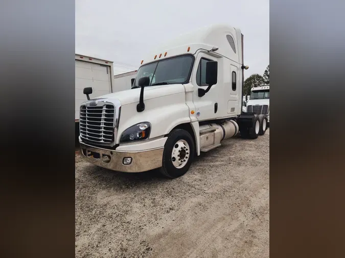 2017 FREIGHTLINER/MERCEDES CASCADIA 125