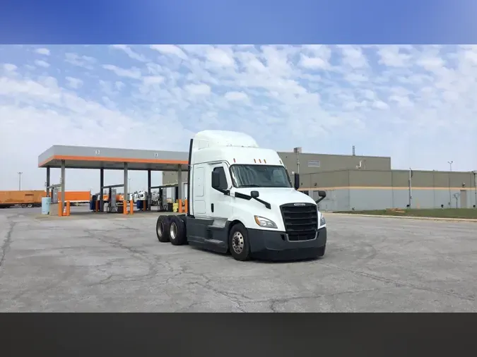 2021 Freightliner Cascadia 126047afcb624930df43138400882404ead