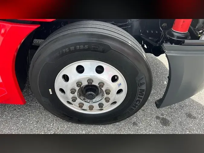 2022 FREIGHTLINER CA126