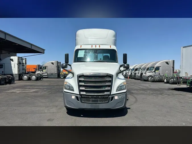 2019 Freightliner Cascadia 1260482a3637d5c7c148bade693ac21254b