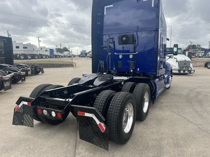 2021 Kenworth T680