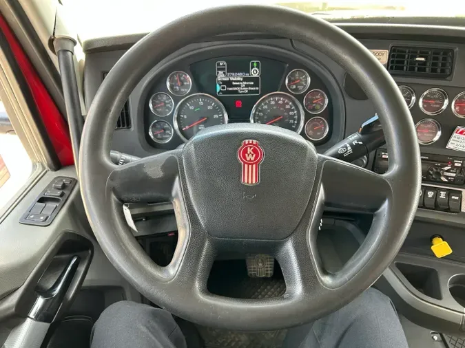 2020 Kenworth T880