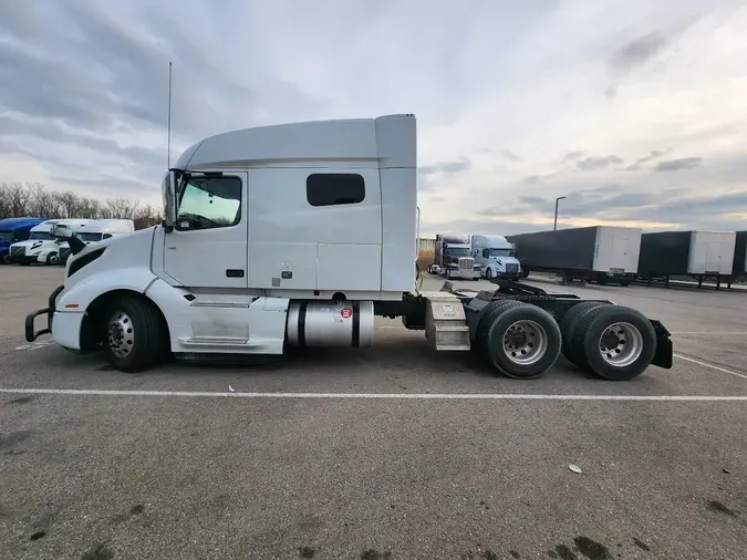 2021 VOLVO VNL64T7400488087e2c93cc219bcb6fee5234db82