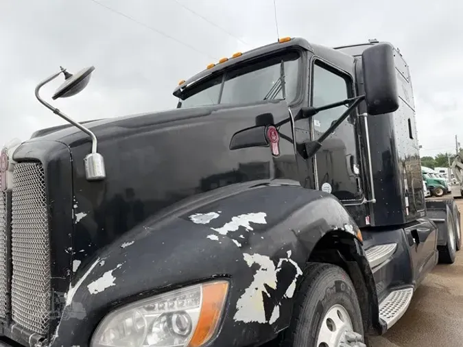 2012 KENWORTH T66004898c919f30384b8d58f24ee0f00703