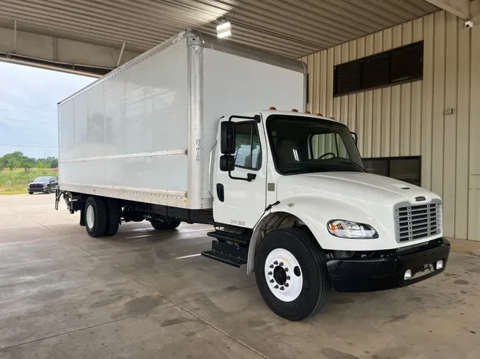 2018 Freightliner Business Class M2 106