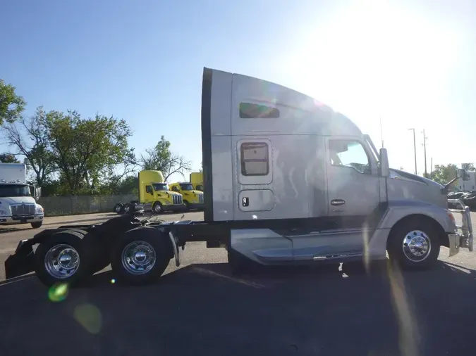 2023 Kenworth T680