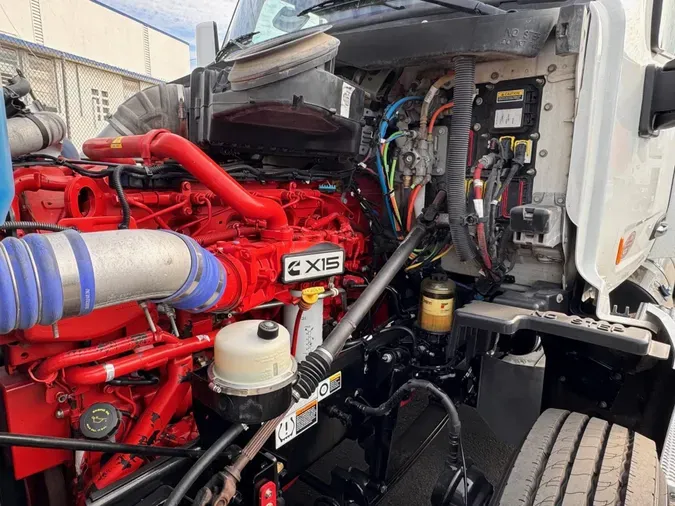 2022 Peterbilt 579