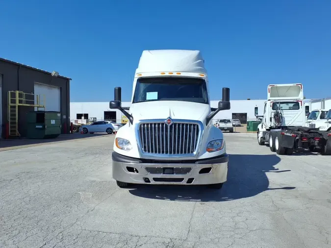 2020 NAVISTAR INTERNATIONAL LT625 SLPR CAB