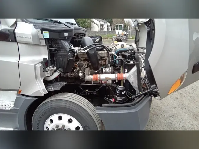 2024 Freightliner Cascadia 1260490f6c2ea02bb30f46ce14dec3395f6