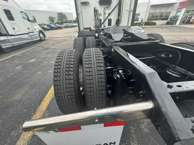 2022 Kenworth T680