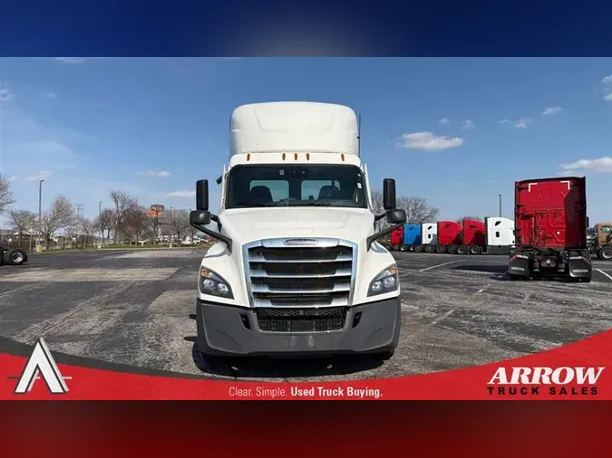 2021 FREIGHTLINER CA126