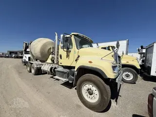 2017 FREIGHTLINER 114SD