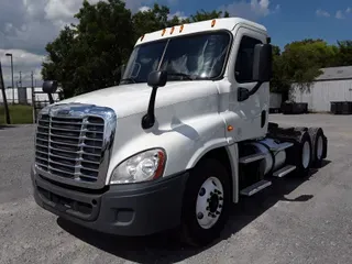 2015 Freightliner CASCADIA 125