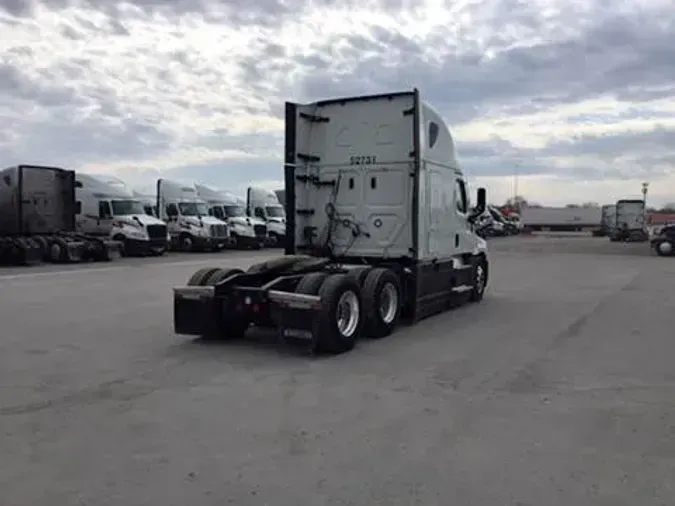 2022 Freightliner Cascadia