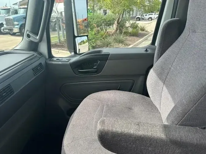 2019 International LT625