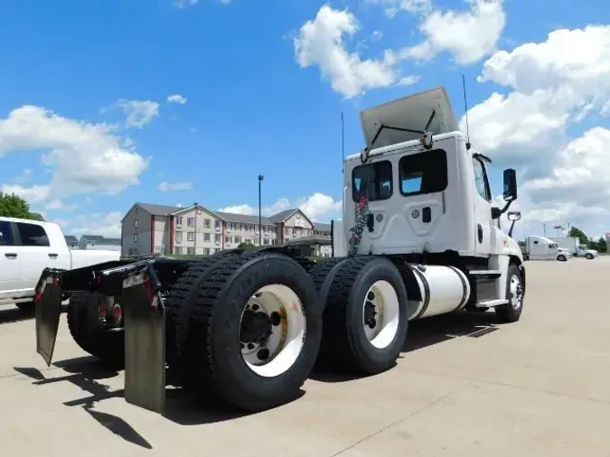 2017 Freightliner Cascadia 125