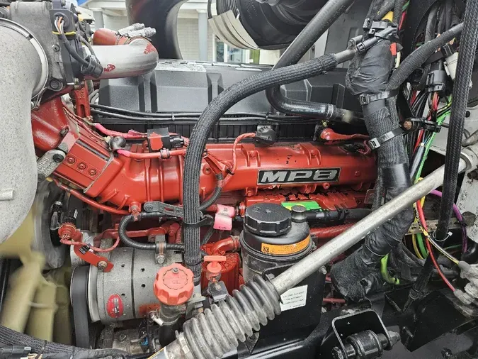 2018 MACK CXU613