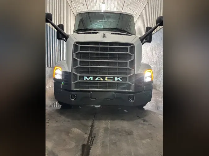 2027 MACK ANTHEM 64T04aa7fe981b789036342d0eb5f21f1bc