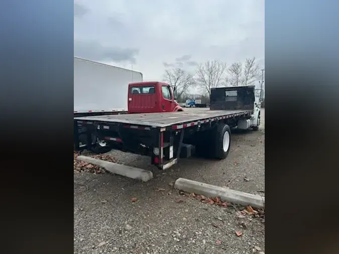 2017 FREIGHTLINER M2 106
