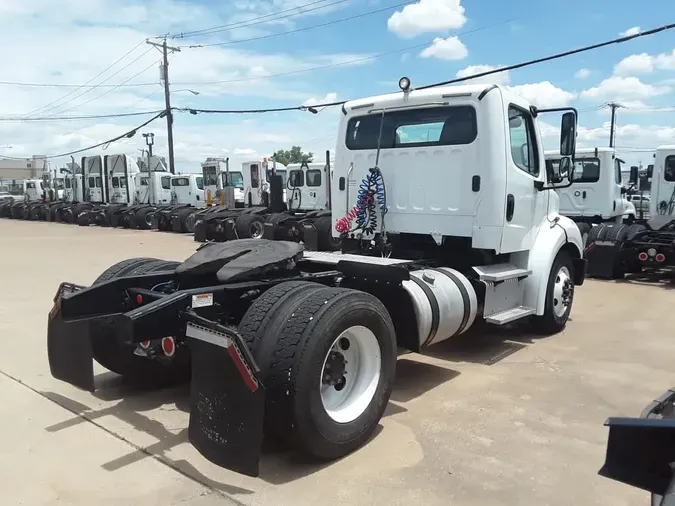 2018 FREIGHTLINER M2-112