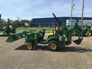 2022 John Deere 1025R