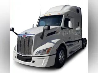 2023 Peterbilt 579