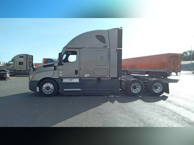 2025 Freightliner Cascadia 12604b3d36c5fc6f33793990d2ade70ebe6
