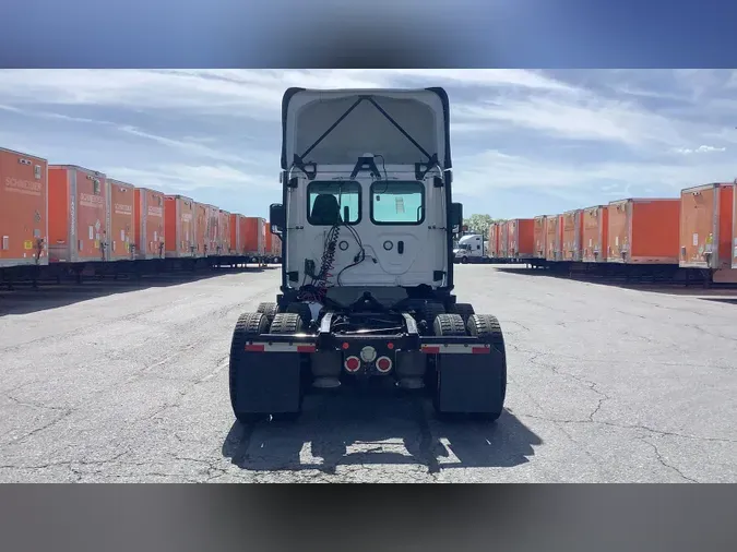 2019 Freightliner Cascadia 125