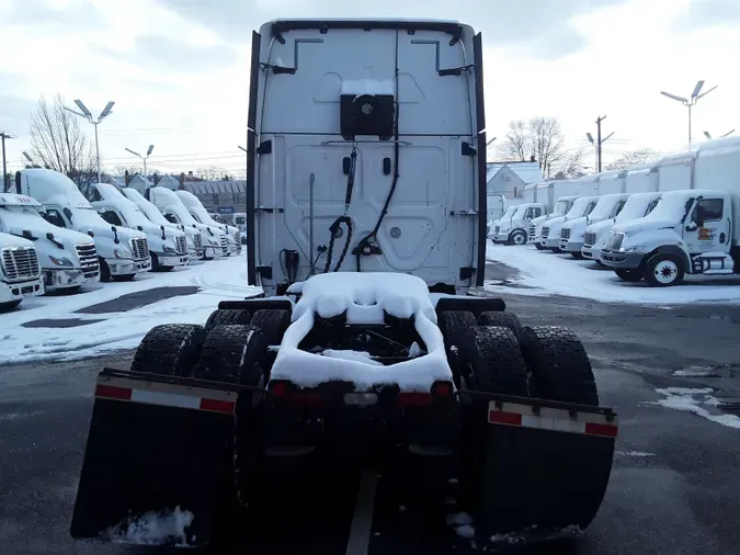 2019 FREIGHTLINER/MERCEDES CASCADIA