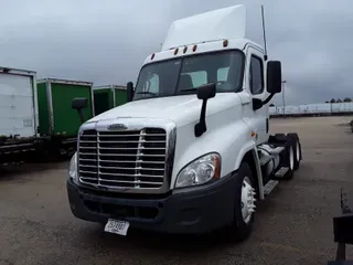 2015 Freightliner CASCADIA 125