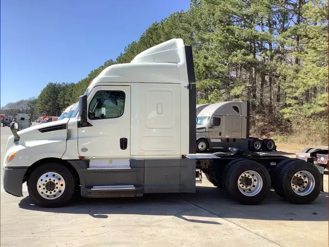 2020 Freightliner Cascadia