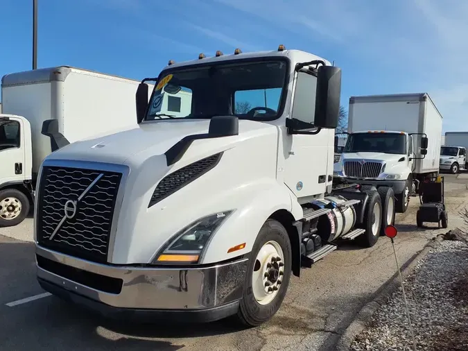 2019 VOLVO VNL64T-30004bd616236a0e70f19b8d53e394f8c61