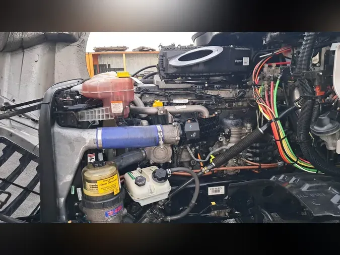 2020 Freightliner Cascadia 126