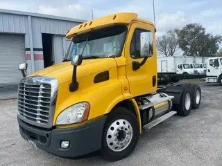 2018 FREIGHTLINER/MERCEDES CASCADIA 113