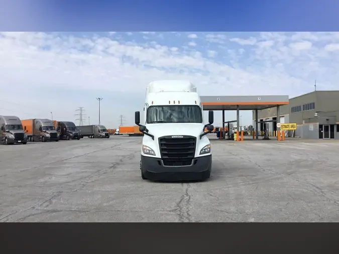 2021 Freightliner Cascadia 126