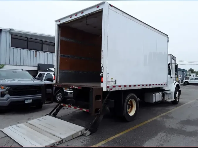 2016 FREIGHTLINER M2 106