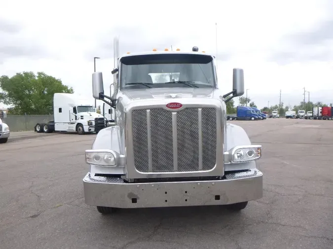 2021 Peterbilt 567