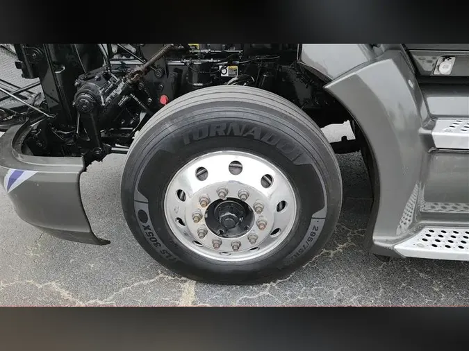 2022 KENWORTH T680