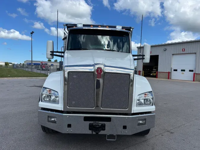 2026 Kenworth T880
