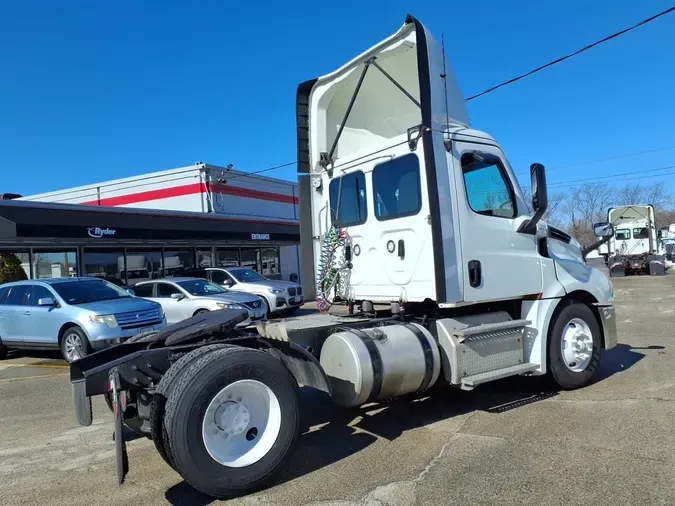 2019 FREIGHTLINER/MERCEDES NEW CASCADIA 126