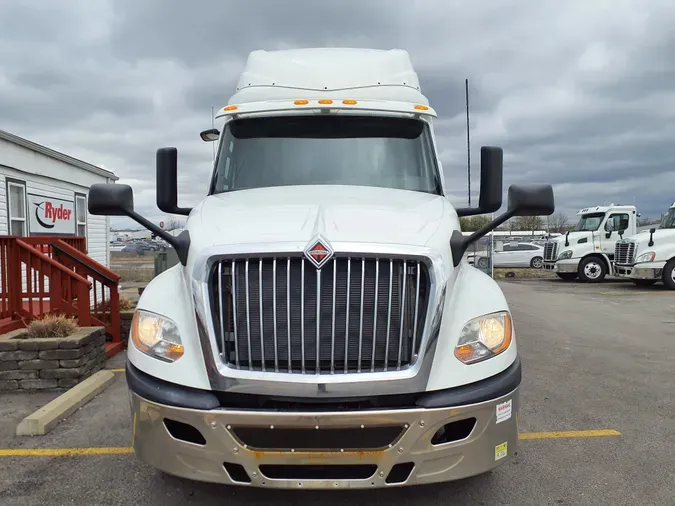 2019 NAVISTAR INTERNATIONAL LT625 SLPR CAB