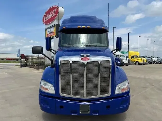 2022 Peterbilt 579