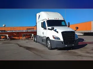 2022 Freightliner Cascadia 126