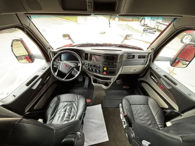 2023 Peterbilt 579