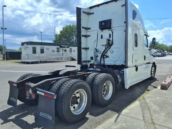 2020 FREIGHTLINER NEW CASCADIA PX12664
