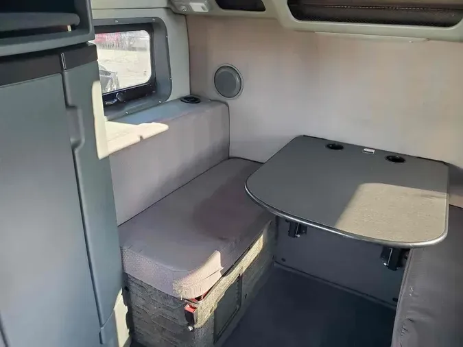 2020 VOLVO VNL64T860