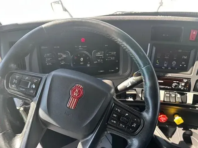 2023 Kenworth T680