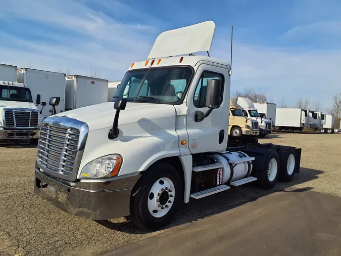 2014 FREIGHTLINER/MERCEDES CASCADIA 12504cce8c3b111726683476d8c30ade430
